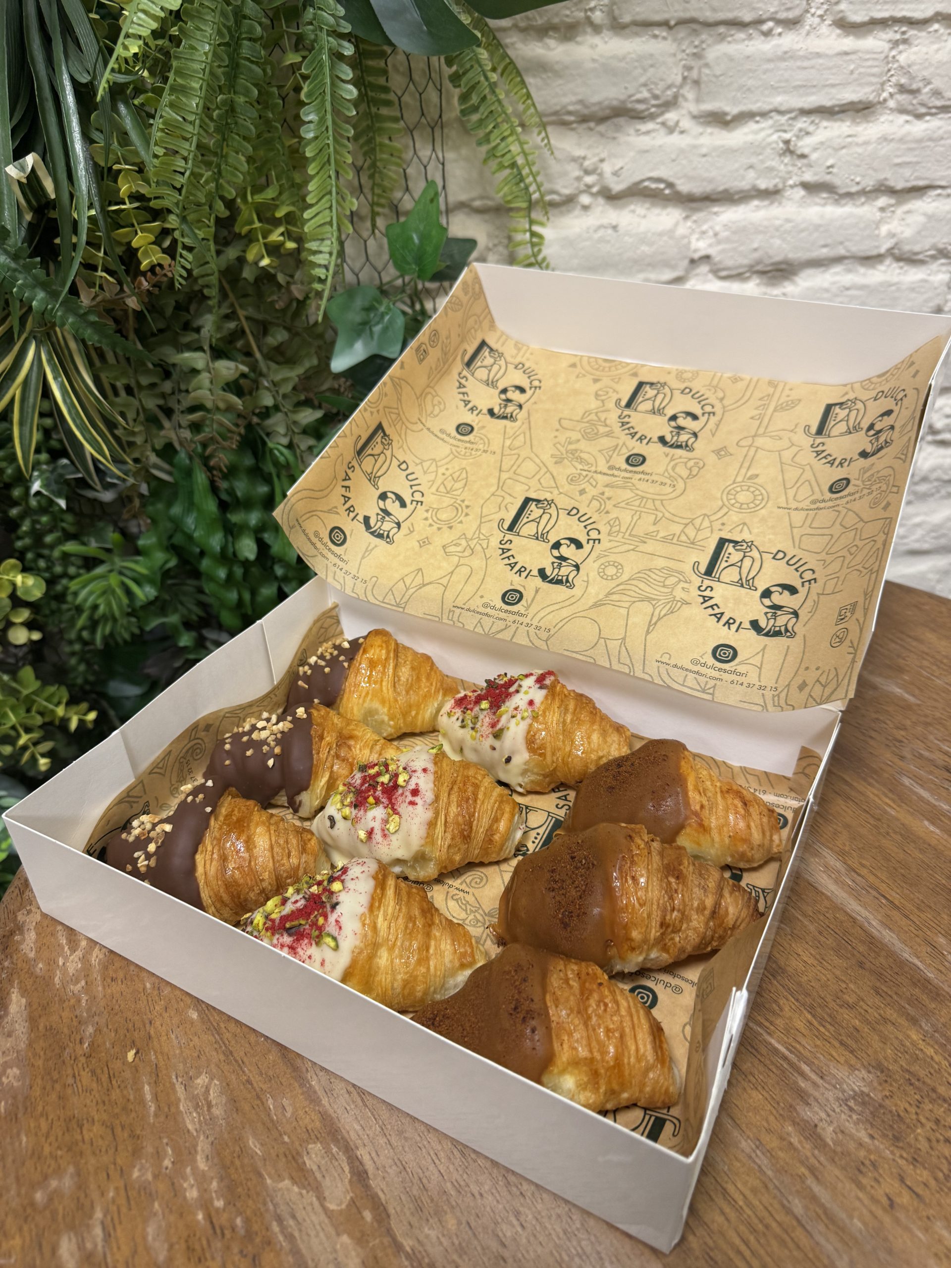 Caja de mini croissants